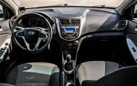 Hyundai Solaris II рестайлинг, 2012 год, 650 000 рублей, 15 фотография