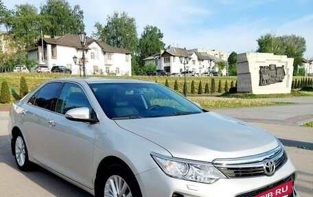 Toyota Camry, 2015 год, 2 490 000 рублей, 2 фотография