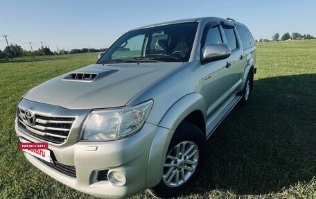 Toyota Hilux VII, 2011 год, 2 300 000 рублей, 5 фотография