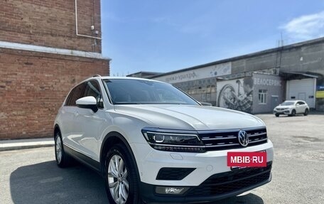 Volkswagen Tiguan II, 2020 год, 3 500 000 рублей, 3 фотография
