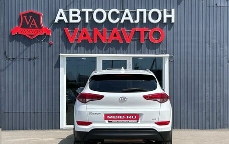 Hyundai Tucson III, 2018 год, 2 350 000 рублей, 7 фотография