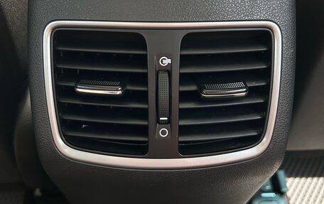 Hyundai Tucson III, 2018 год, 2 350 000 рублей, 21 фотография