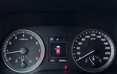 Hyundai Tucson III, 2018 год, 2 350 000 рублей, 15 фотография