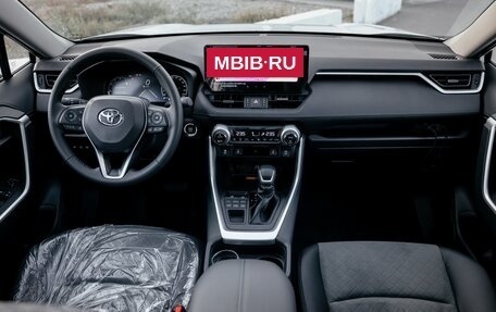 Toyota RAV4, 2025 год, 3 590 000 рублей, 6 фотография