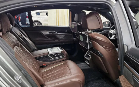 BMW 7 серия, 2021 год, 5 850 000 рублей, 12 фотография