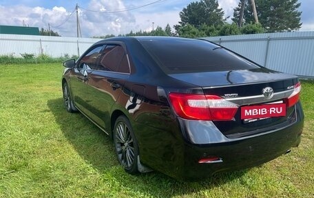 Toyota Camry, 2012 год, 2 000 000 рублей, 11 фотография