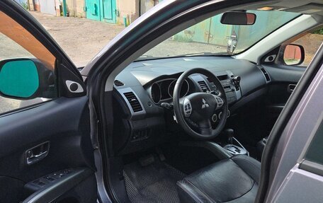 Mitsubishi Outlander III рестайлинг 3, 2008 год, 1 250 000 рублей, 6 фотография