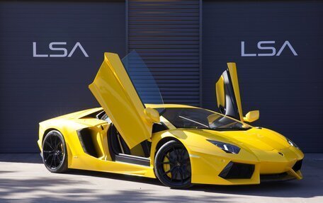 Lamborghini Aventador I рестайлинг, 2015 год, 32 500 000 рублей, 10 фотография