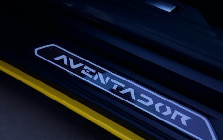 Lamborghini Aventador I рестайлинг, 2015 год, 32 500 000 рублей, 22 фотография