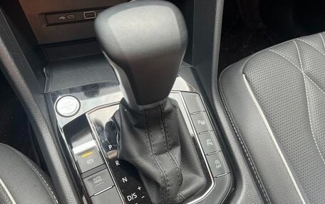 Volkswagen Tiguan II, 2022 год, 3 240 000 рублей, 18 фотография