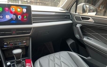 Volkswagen Tiguan II, 2022 год, 3 240 000 рублей, 12 фотография