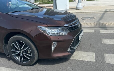Toyota Camry, 2017 год, 2 750 000 рублей, 21 фотография