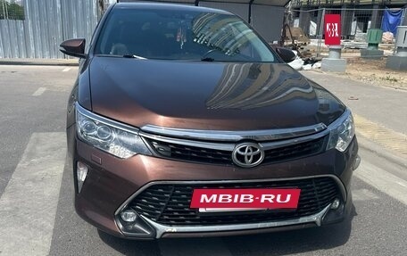 Toyota Camry, 2017 год, 2 750 000 рублей, 20 фотография
