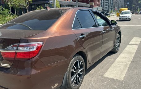 Toyota Camry, 2017 год, 2 750 000 рублей, 27 фотография