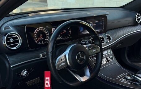 Mercedes-Benz E-Класс, 2019 год, 3 100 000 рублей, 8 фотография