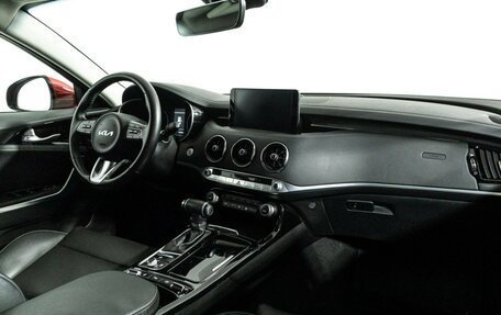 KIA Stinger I, 2022 год, 2 800 000 рублей, 9 фотография