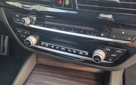 BMW 5 серия, 2018 год, 3 850 000 рублей, 26 фотография