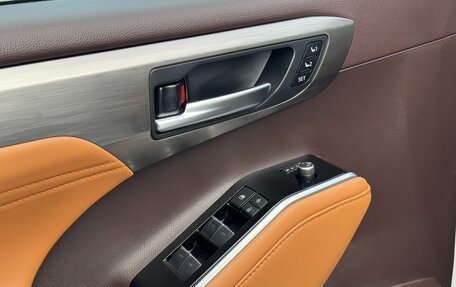 Toyota Highlander, 2025 год, 5 750 000 рублей, 13 фотография