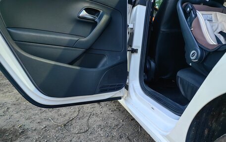 Volkswagen Polo VI (EU Market), 2011 год, 630 000 рублей, 9 фотография