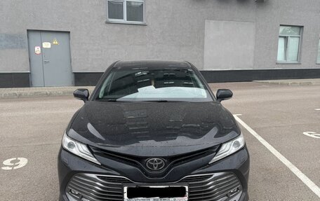Toyota Camry, 2019 год, 1 фотография