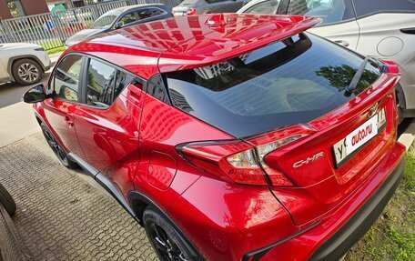 Toyota C-HR I рестайлинг, 2020 год, 2 150 000 рублей, 2 фотография