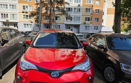 Toyota C-HR I рестайлинг, 2020 год, 2 150 000 рублей, 4 фотография