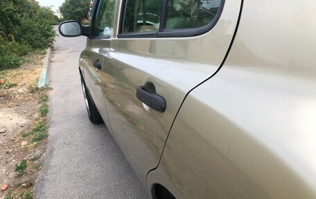 Nissan Micra III, 2004 год, 585 000 рублей, 11 фотография