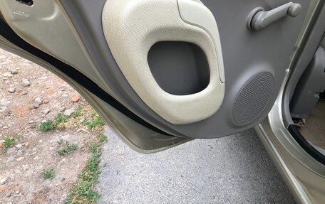 Nissan Micra III, 2004 год, 585 000 рублей, 15 фотография