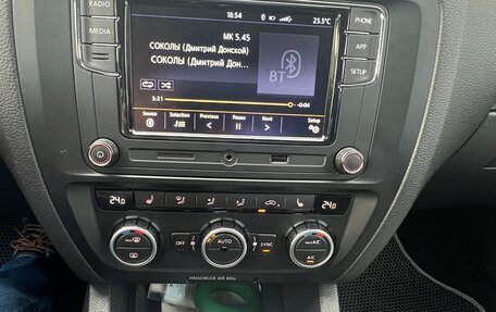 Volkswagen Jetta VI, 2012 год, 1 350 000 рублей, 5 фотография