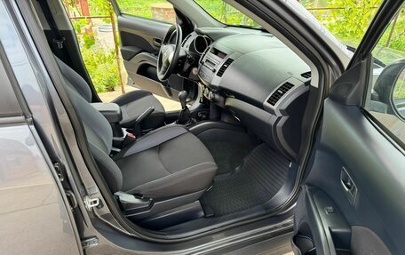 Mitsubishi Outlander III рестайлинг 3, 2011 год, 1 270 000 рублей, 11 фотография