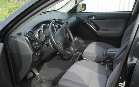 Toyota Matrix, 2003 год, 450 000 рублей, 7 фотография