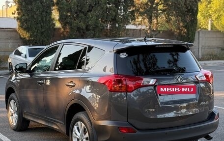 Toyota RAV4, 2015 год, 2 500 000 рублей, 5 фотография