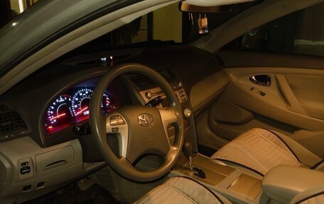 Toyota Camry, 2010 год, 950 000 рублей, 5 фотография