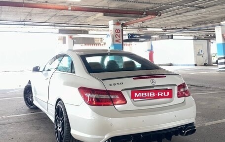 Mercedes-Benz E-Класс, 2011 год, 1 428 000 рублей, 2 фотография