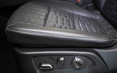 Cadillac Escalade V, 2025 год, 22 400 000 рублей, 17 фотография