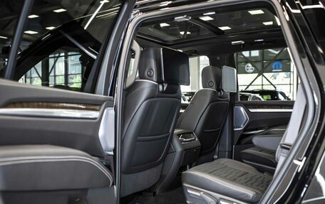Cadillac Escalade V, 2025 год, 22 400 000 рублей, 21 фотография
