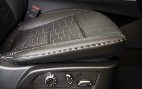 Cadillac Escalade V, 2025 год, 22 400 000 рублей, 27 фотография