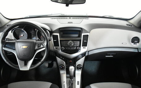 Chevrolet Cruze II, 2011 год, 549 000 рублей, 7 фотография
