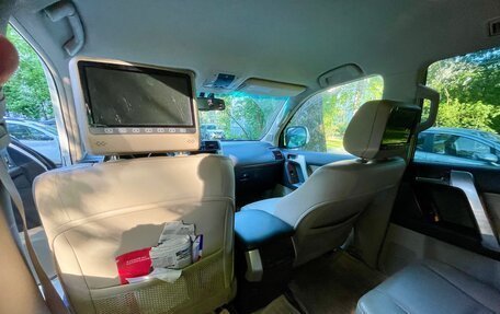 Toyota Land Cruiser Prado 150 рестайлинг 2, 2011 год, 4 700 000 рублей, 6 фотография