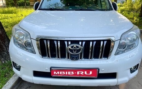 Toyota Land Cruiser Prado 150 рестайлинг 2, 2011 год, 4 700 000 рублей, 11 фотография