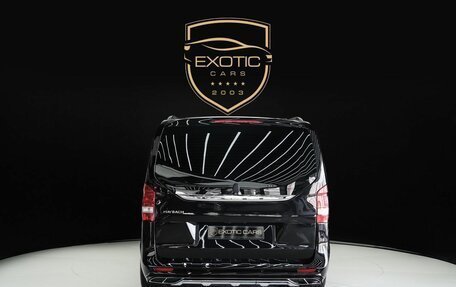 Mercedes-Benz V-Класс, 2022 год, 9 900 000 рублей, 11 фотография