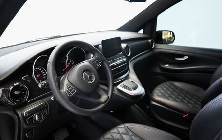 Mercedes-Benz V-Класс, 2022 год, 9 900 000 рублей, 10 фотография