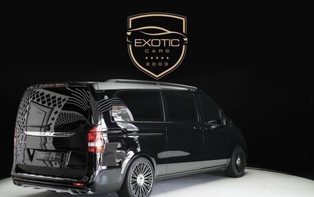 Mercedes-Benz V-Класс, 2022 год, 9 900 000 рублей, 13 фотография