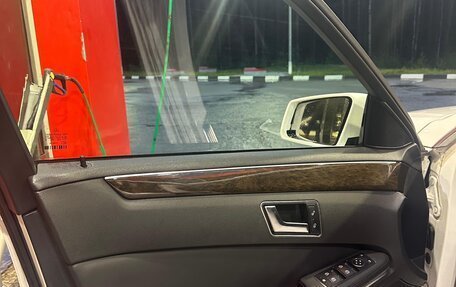 Mercedes-Benz E-Класс, 2013 год, 1 750 000 рублей, 9 фотография