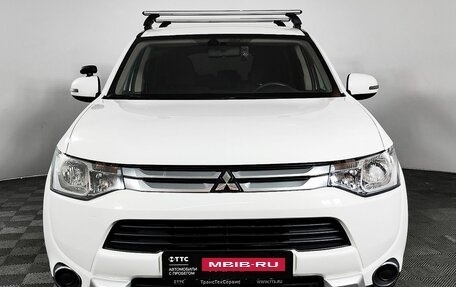Mitsubishi Outlander III рестайлинг 3, 2014 год, 1 415 000 рублей, 2 фотография