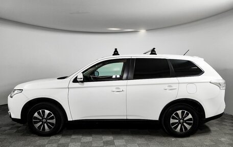 Mitsubishi Outlander III рестайлинг 3, 2014 год, 1 415 000 рублей, 10 фотография