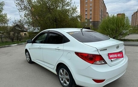Hyundai Solaris II рестайлинг, 2011 год, 750 000 рублей, 7 фотография
