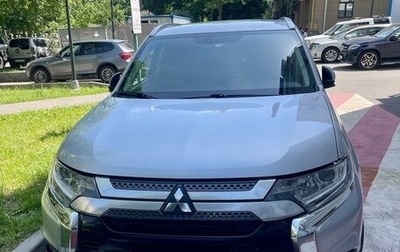 Mitsubishi Outlander III рестайлинг 3, 2018 год, 2 100 000 рублей, 1 фотография