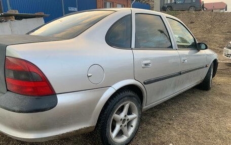 Opel Vectra B рестайлинг, 1996 год, 110 000 рублей, 2 фотография