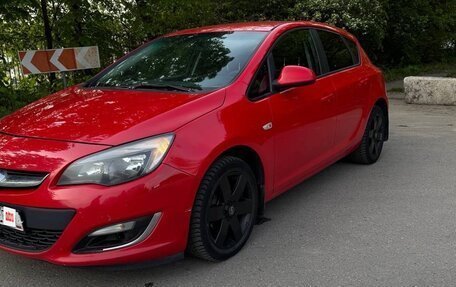 Opel Astra J, 2013 год, 570 000 рублей, 3 фотография